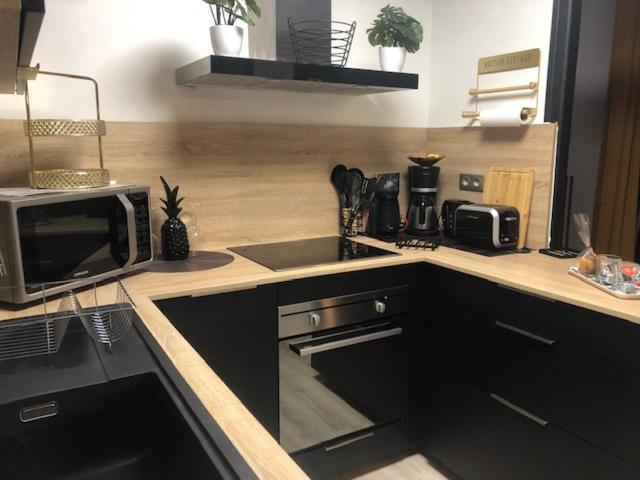 SUITE KASSIOPEE, romantisme, balnéo, sauna Quimperlé Esterno foto